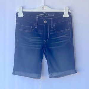 AMERICAN EAGLE SUPER STRETCH JEAN BERMUDA SHORTS